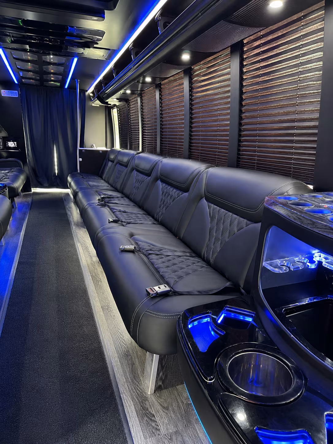 Garland Birthday, Sweet 16, & Quinceañera Transportation onboard seating
