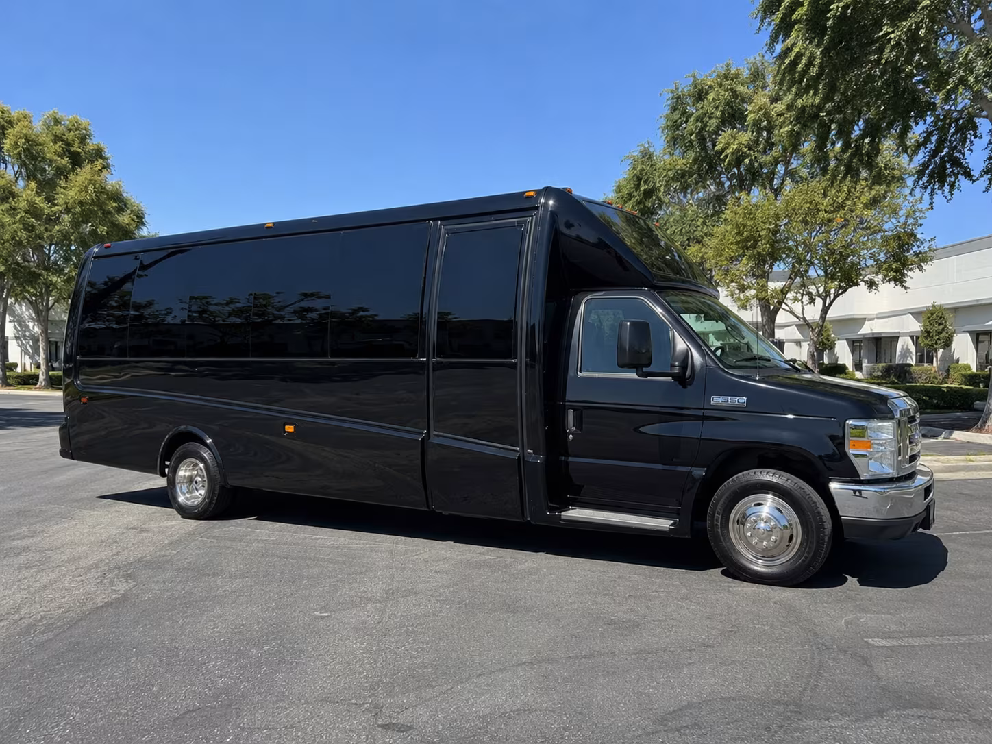 Mesquite Winery Tour & Pub Crawl Transportation